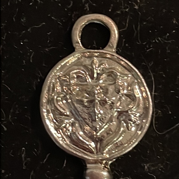 Retro 1990s St. Benedict 1.5” silver tone 3D key charm pendant with jump hoop - Picture 6 of 11